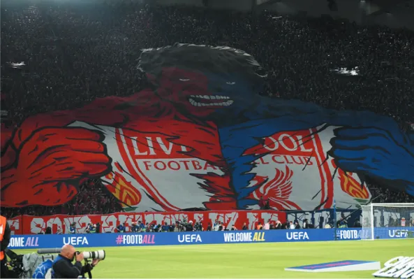 开云电子-巴黎的漫威TIFO由斯坦李设计，利物浦球迷昨晚几乎鸦雀无声